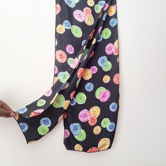 Women's Various Multi-Colored Sewing Buttons Scarf - Picture 4 of 7